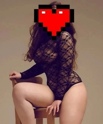 Я креативная нежная индивидуалка, которая знает, как удовлетворить каждое твое желание. Мои услуги разнообразны и станут источником максимального наслаждения для тебя. Моя опытность позволит нам исследовать новые грани удовольствия. Фото и отзывы обо мне говорят сами за себя. Я раскрою весь свой потенциал только для тебя. И самое интересное - я живу в Москве, волшебном городе, который предлагает неограниченные возможности развлечений. Так что, давай встретимся и погрузимся в мир удовольствия вместе! 💋 9517, 26 лет