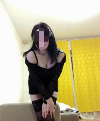 Изысканная и чуть загадочная брюнетка приглашает в гости мужчину, способного оценить все прелести женского искусства. Гарантирую элегантное времяпрепровождение и отменный сервис. Воплотим ваши фантазии в жизнь! 9893, 27 лет